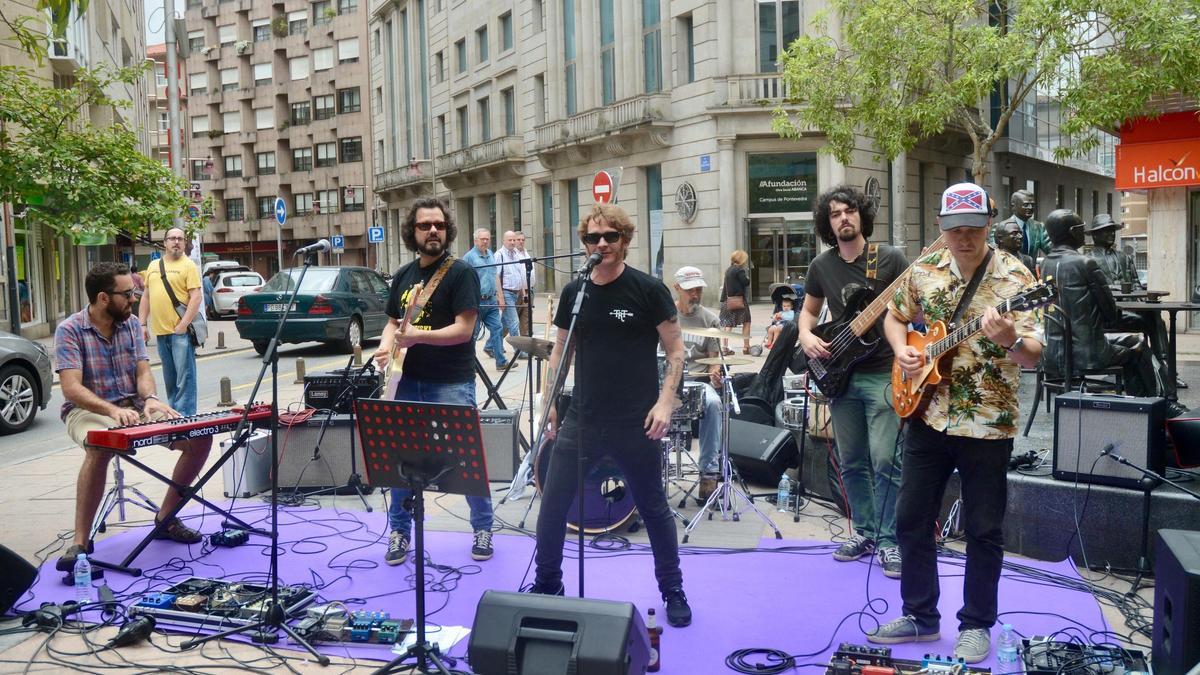 GRUPO DE BLUES Y COUNTRY DANY MOURE EN LA PLAZA DE SAN JOSÉ