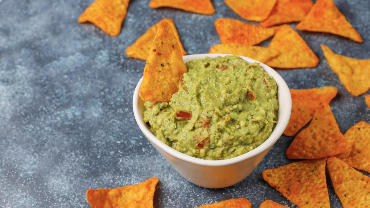 Los totopos de sabores empañan el sabor del guacamole.