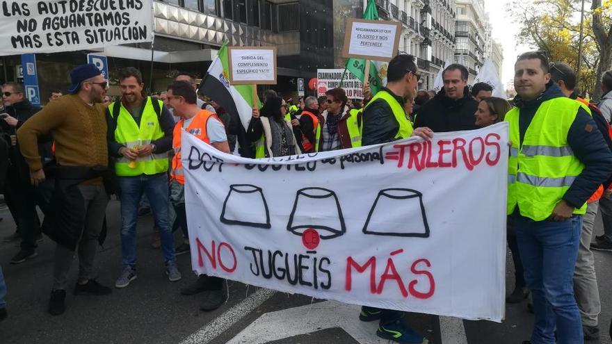 Los examinadores, en la protesta de esta mañana en Madrid.