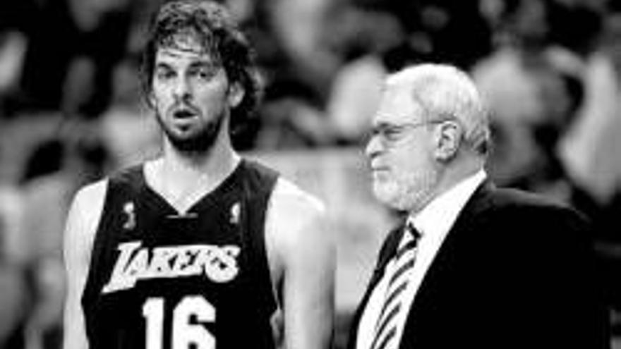 Los lakers de pau gasol (17 puntos) vuelven a perder en boston (108-102)