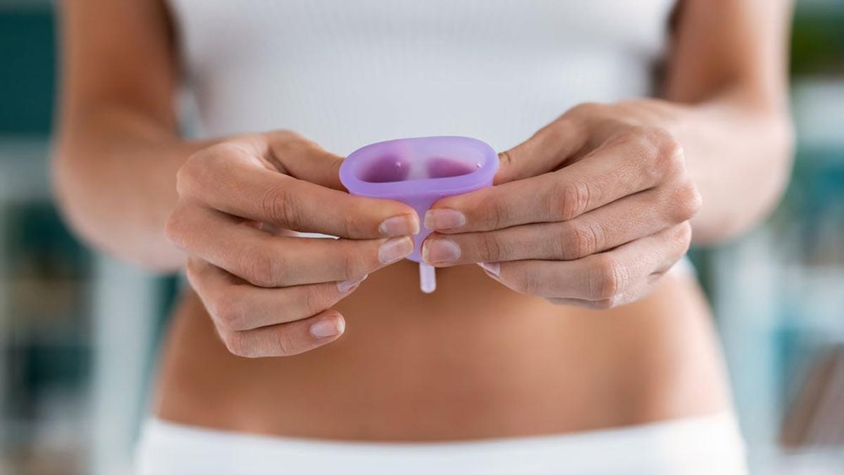 El truco definitivo para devolverle el color a tu copa menstrual y que luzca como nueva