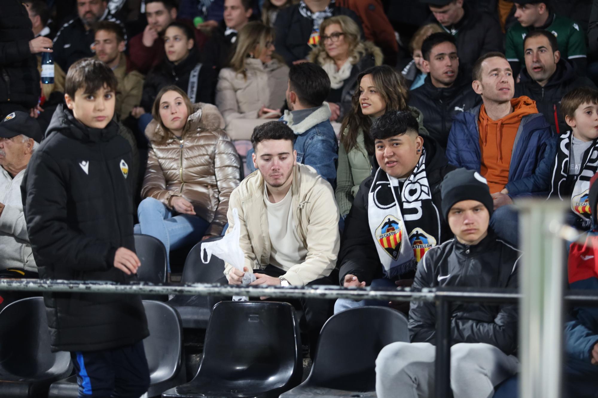 Galería | Así ha recibido la afición al Castellón antes de medirse al Eldense