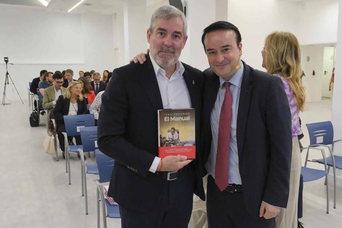 Iván Redondo presenta su libro 'El Manual' en el Club La Provincia