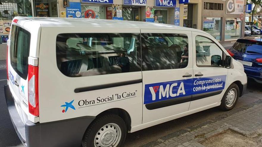 Un vehículo totalmente equipado para YMCA