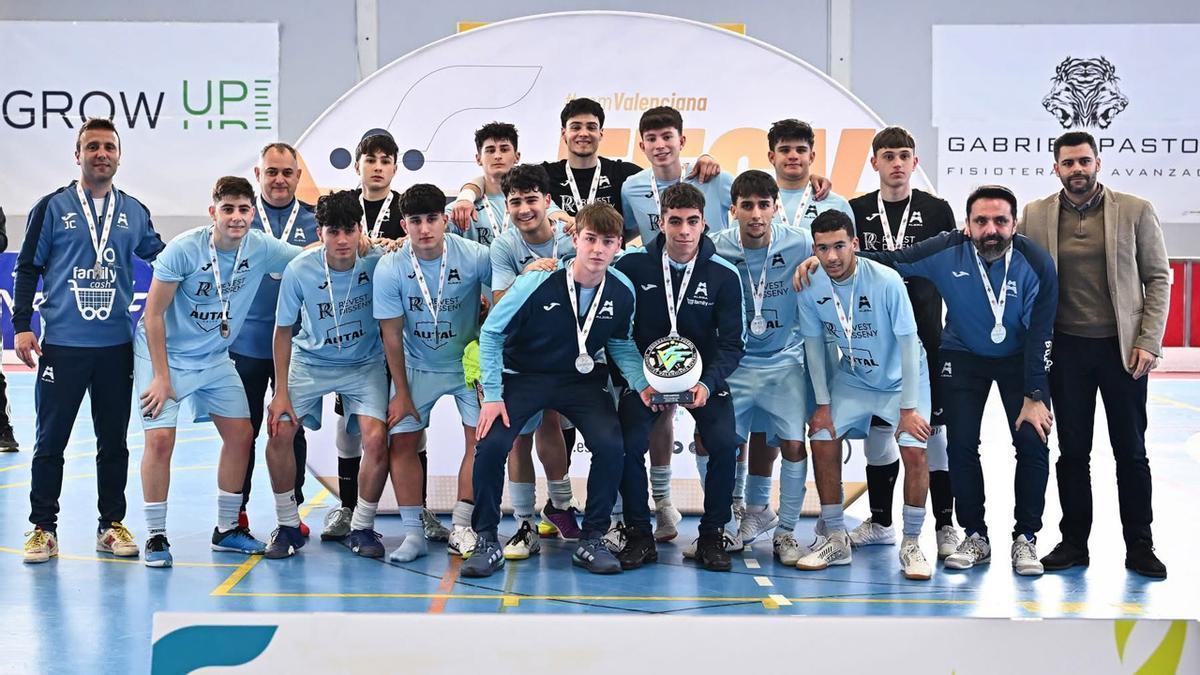 El Juvenil del Alzira FS tras quedar subcampeón de la de Copa Élite