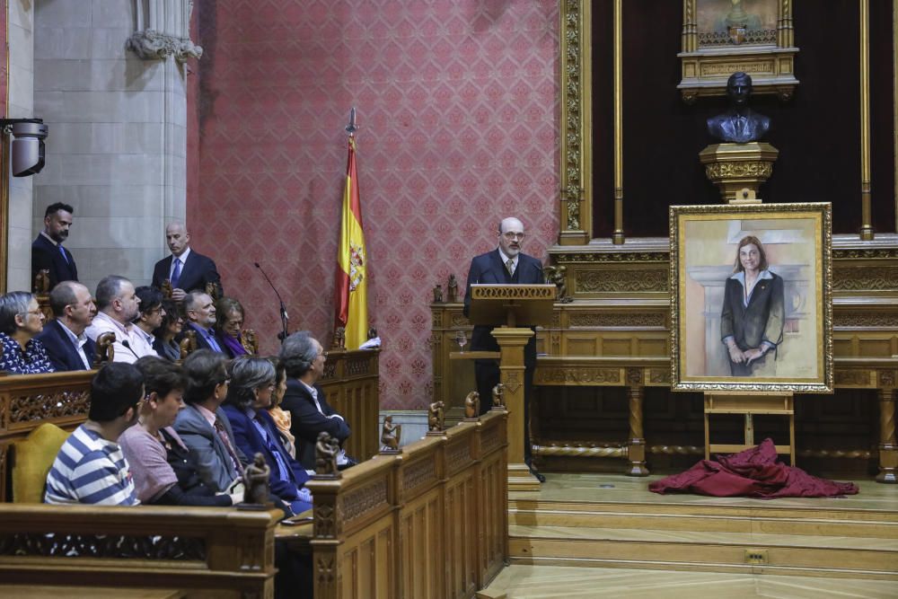 El Consell presenta el retrato de Montserrat Casas