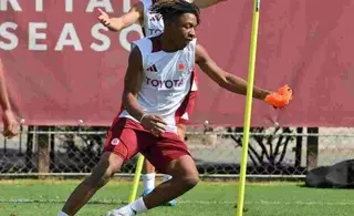 Buba Sangare, opción para el lateral derecho del Valencia