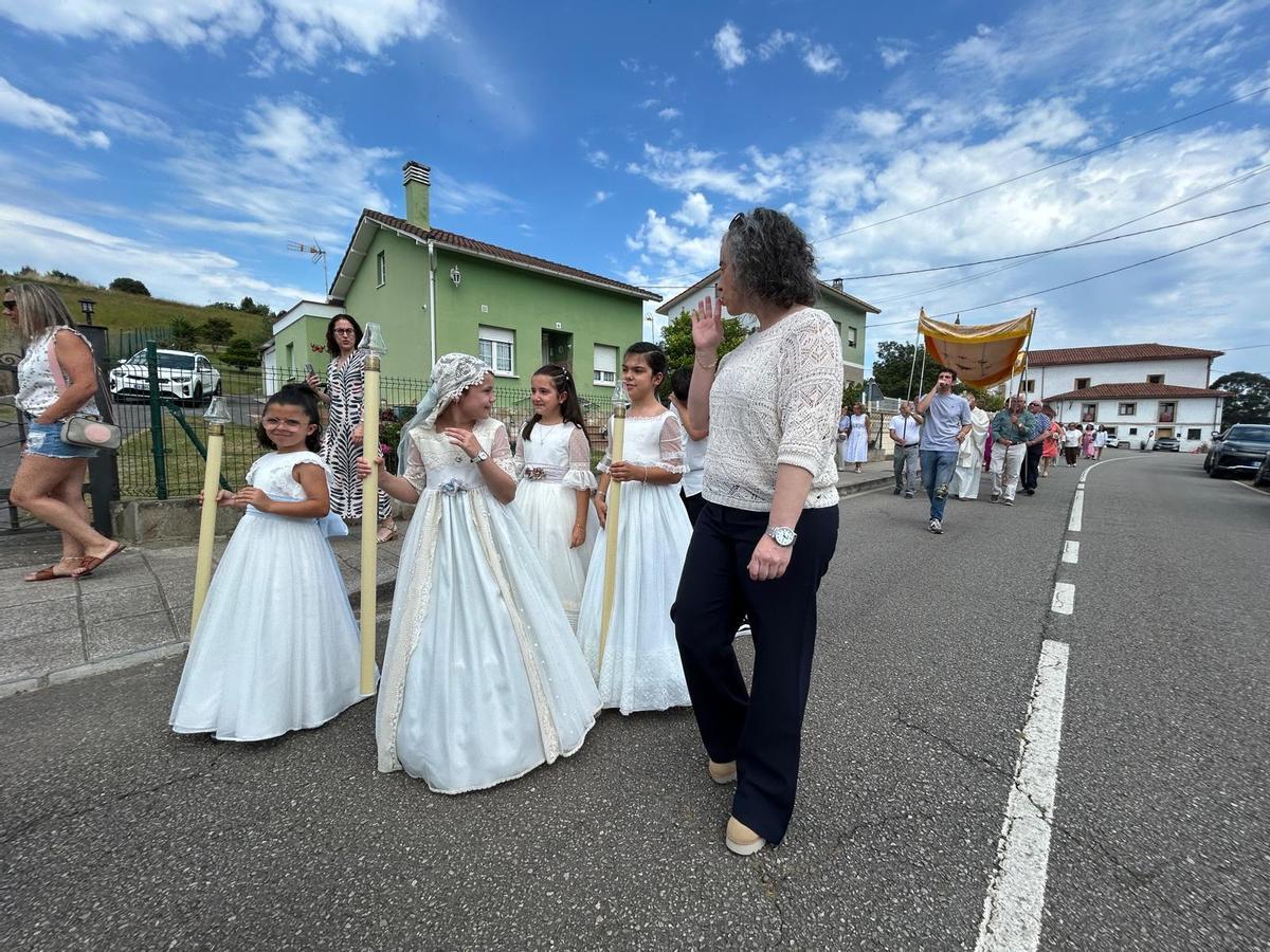EN IMÁGENES: Molleda se da un chapuzón por el día grande de sus fiestas patronales