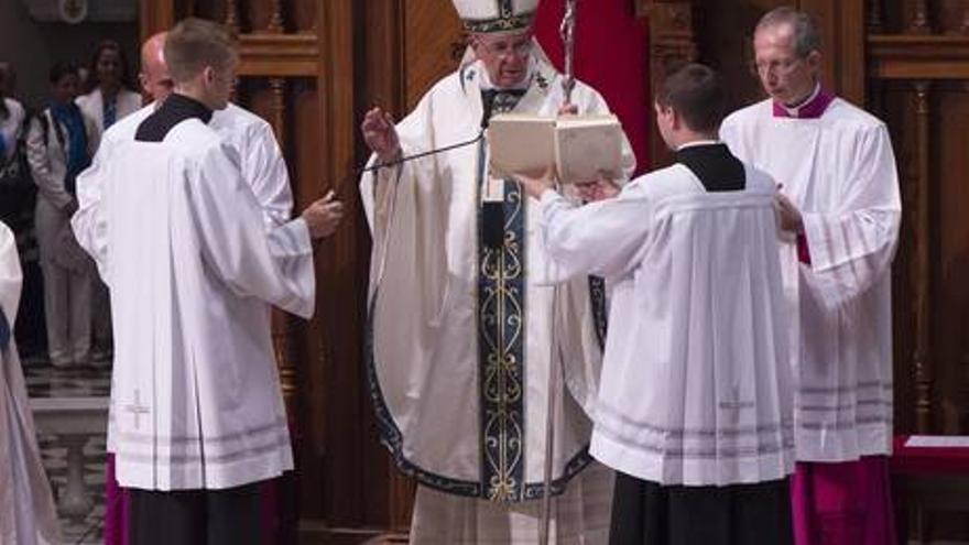 El Papa pide la implicación de los seglares en el futuro de la Iglesia