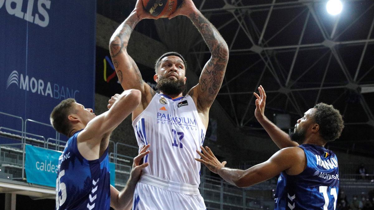 Una imagen de  &#039;Edy&#039; Tavares ante el Andorra.