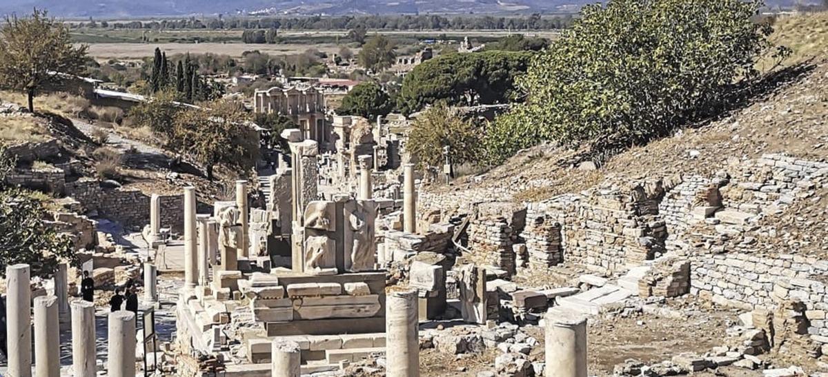 Panorámica con los restos de la ciudad de Éfeso.  | LP/DLP