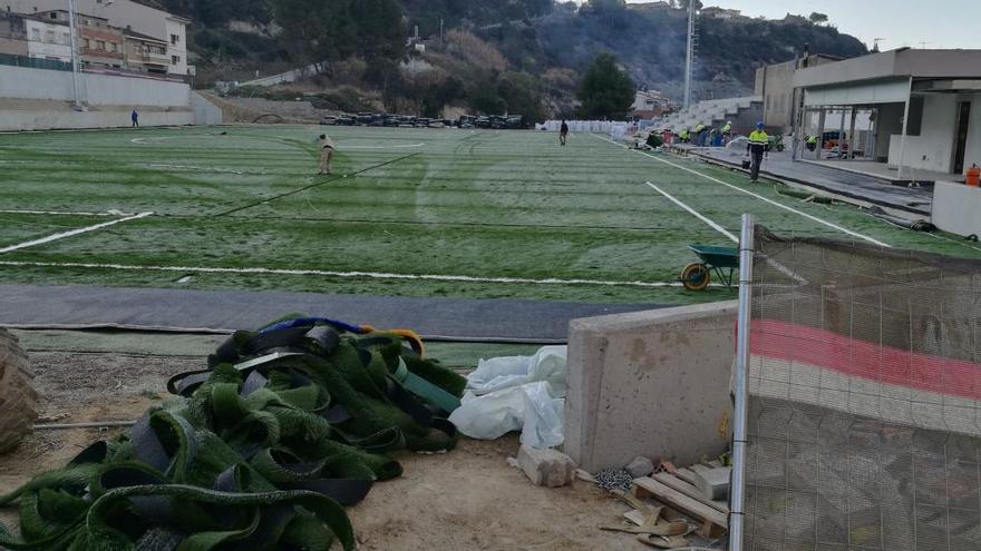 L&#039;Ajuntament de Sant Vicenç preveia inaugurar el camp de futbol el 23 de març