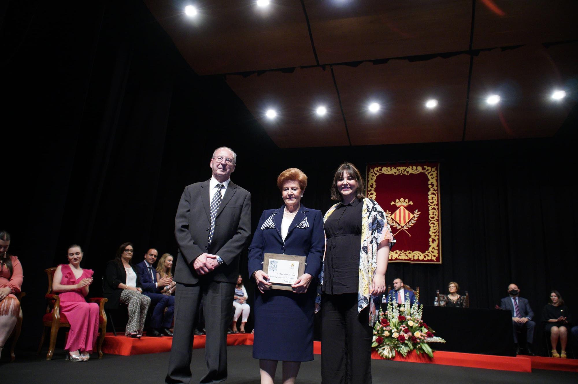 Homenaje a medio centenar de parejas por sus 50 años de casados