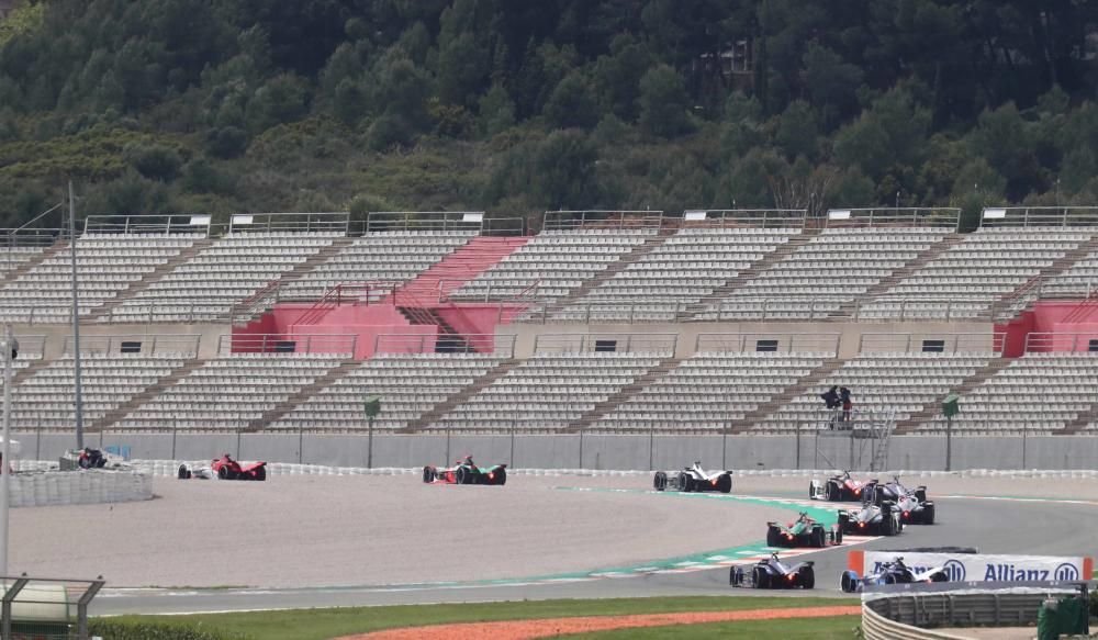 Domingo de carreras en Cheste con la Formula E