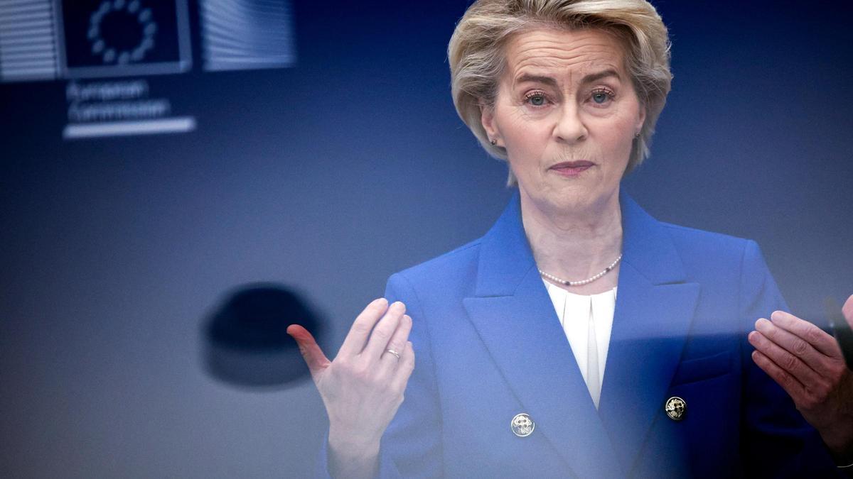 La jefa de la Comisión Europea durante una conferencia de prensa sobre el paquete de defensa el 4 de marzo de 2025 (Archivo)