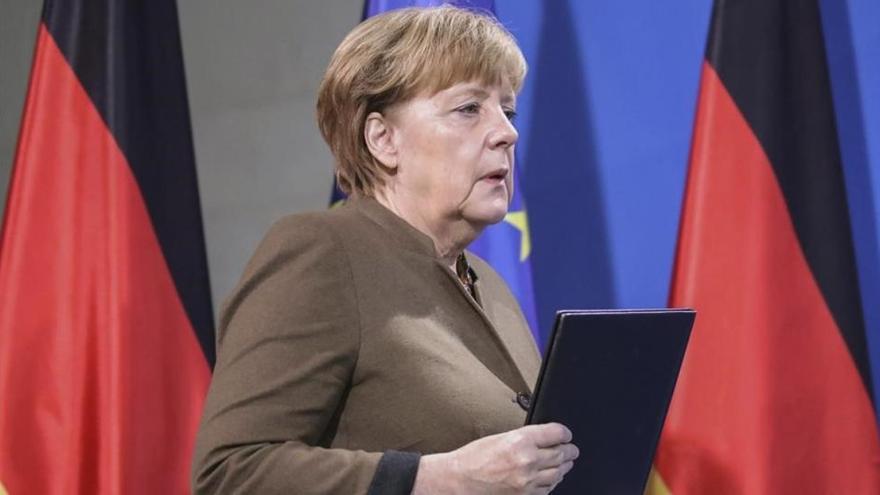 Merkel agilizará las deportaciones de inmigrantes