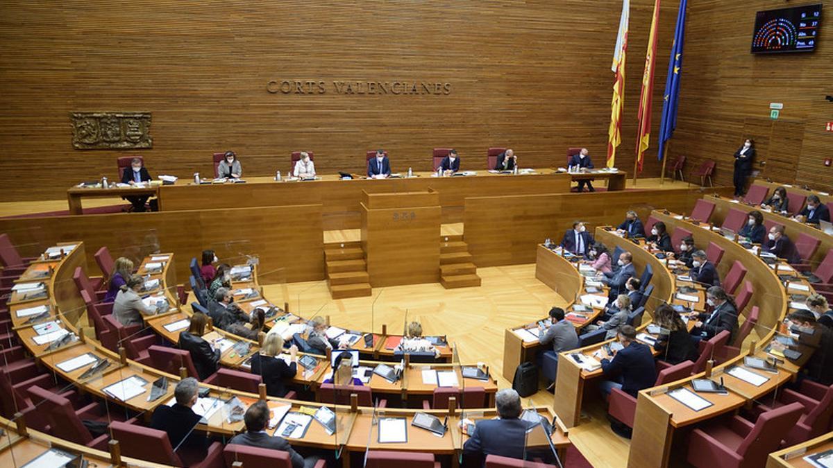 Un momento del pleno de la semana pasada celebrado en las Corts
