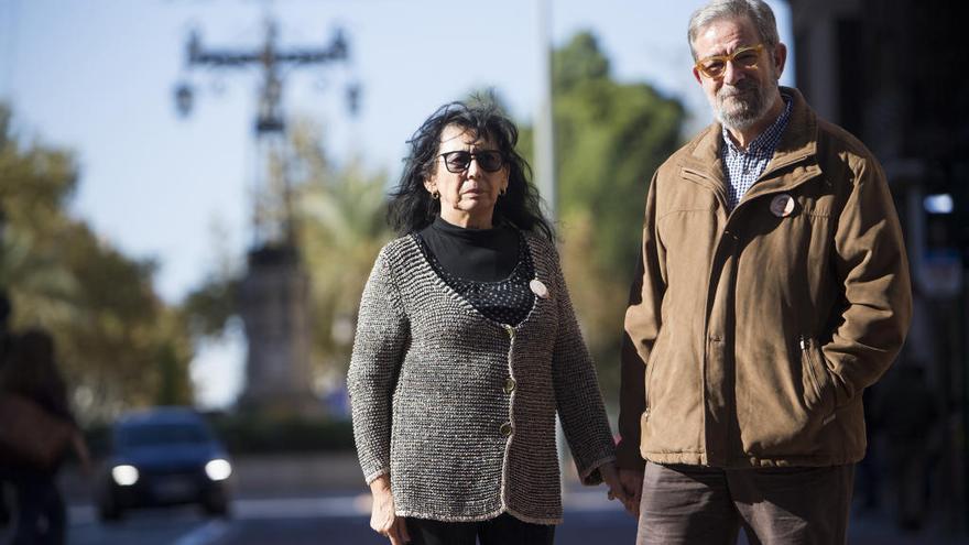 Lucila Agredano y Félix López, de la Asociación de Ayuda a Familiares y Víctimas Rocío López Agredano