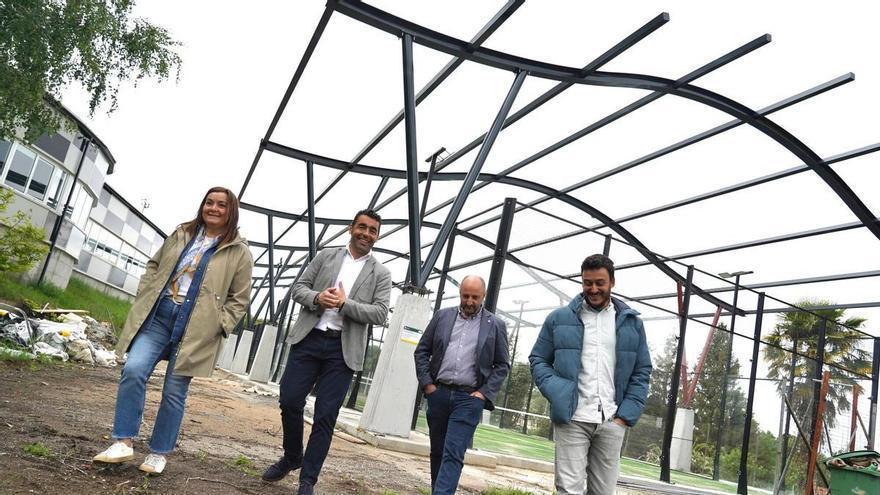 La Diputación destina 90.000 euros a los nuevos vestuarios del pabellón de Rodeiro