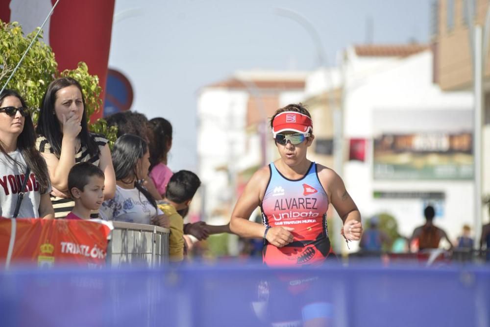 Llegada a la meta del Triatlón Villa de Fuente Álamo