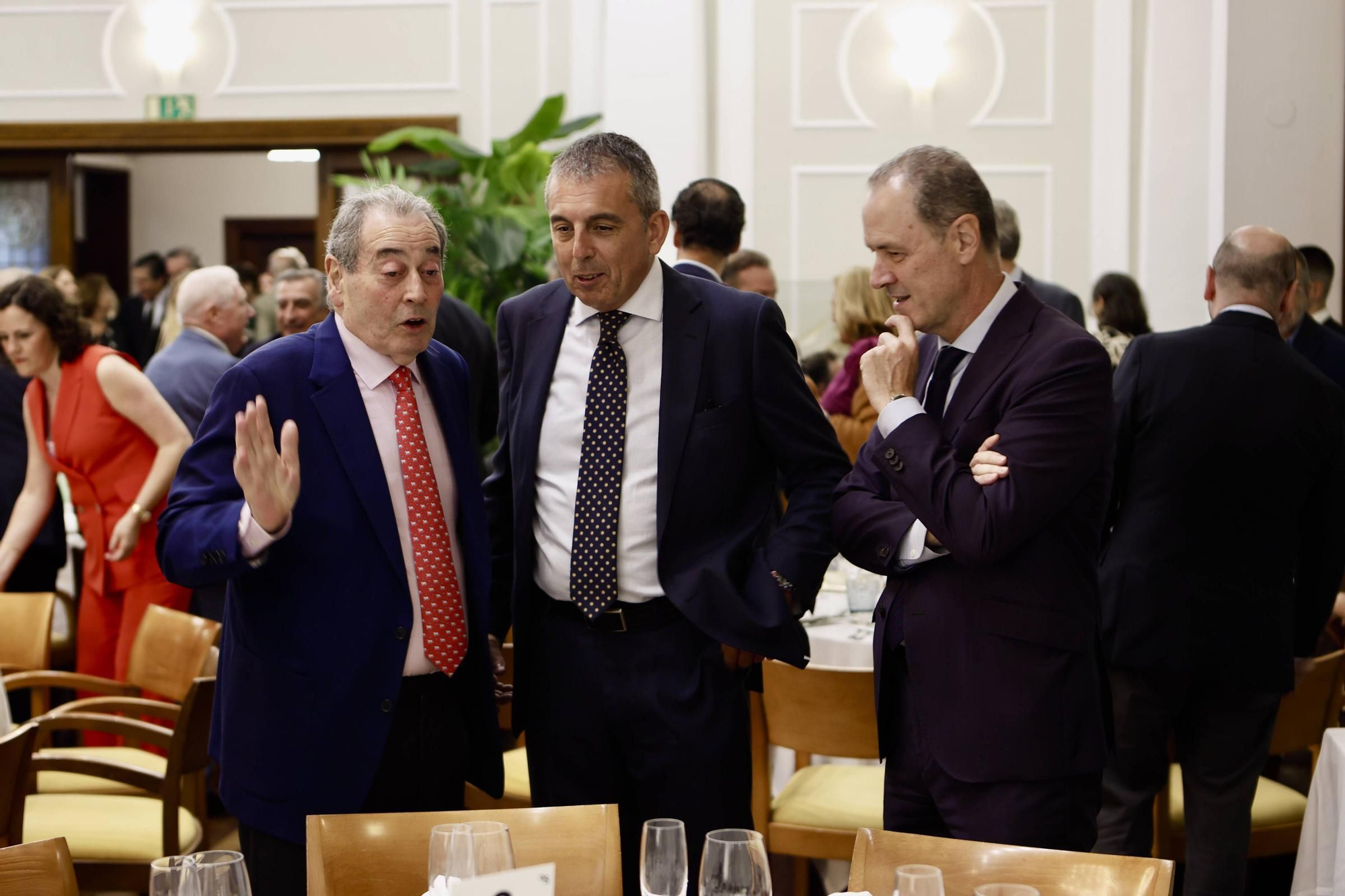 EN IMÁGENES | Entrega del XIV Premio Álvarez Margaride a Luis Rodríguez-Ovejero