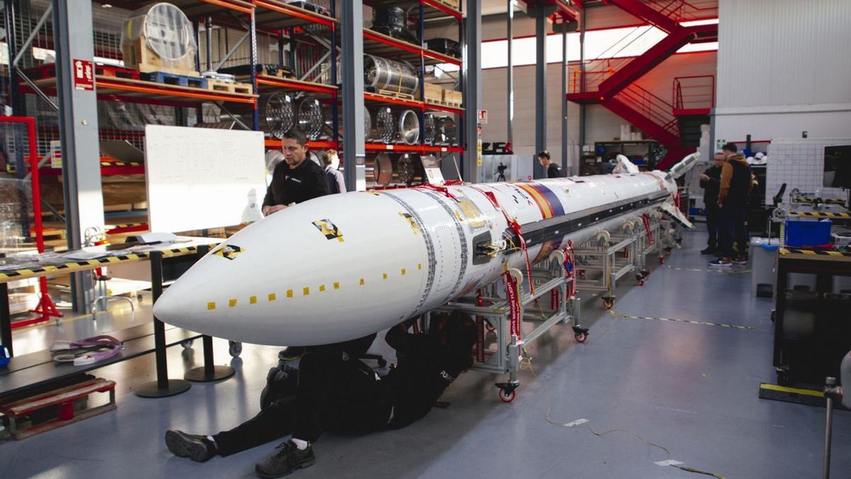 El cohete espacial Miura suspendió ayer el lanzamiento de prueba previsto.