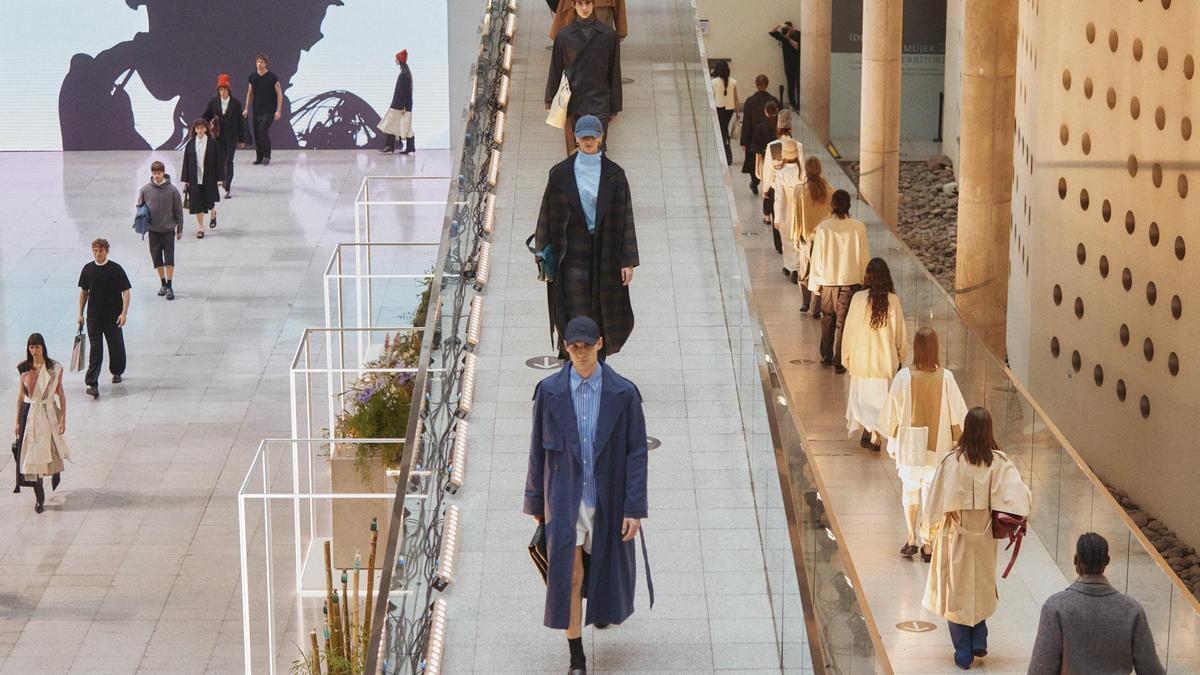 Desfile de la colección Ikigai en Adolfo Domínguez en Chile.