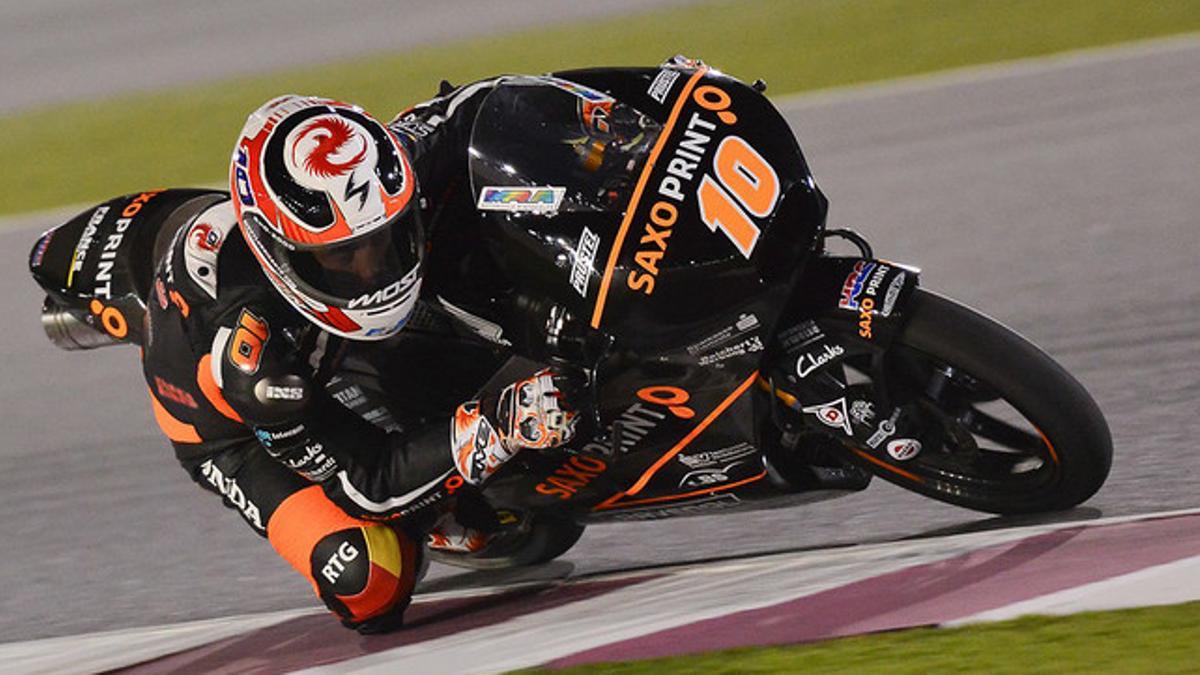 El piloto francés Alexis Masbou (Honda), durante el GP de Catar de Moto3, que ha ganado al esprint