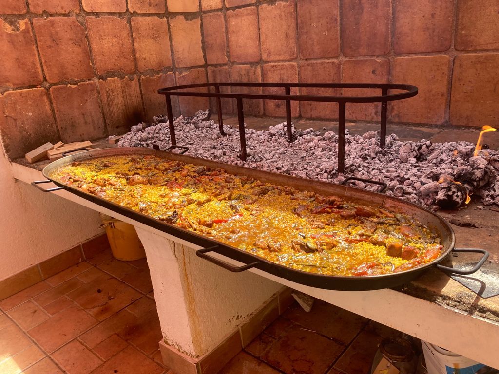 Las mil y una paellas del vila-realense Roberto Bort