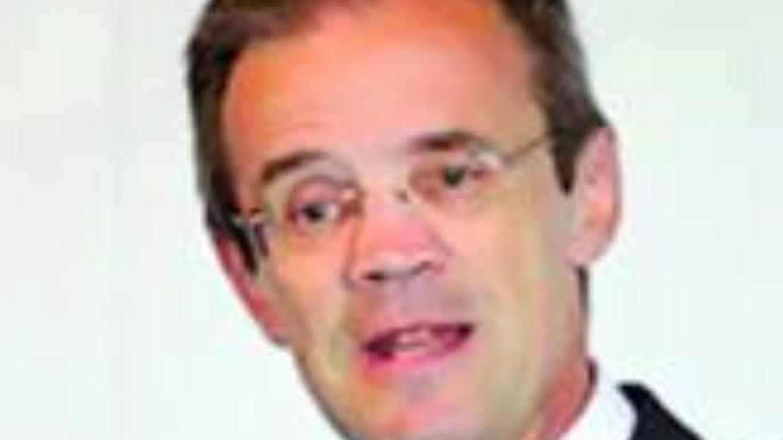Jordi Gual sucede a Isidro Fainé  en la presidencia de CaixaBank