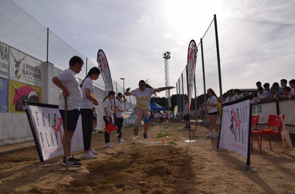 Celebración de la jornada intercentros en Navalvillar de Pela.