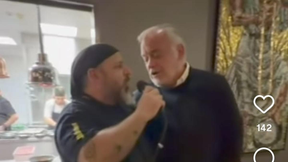 González Pons canta tangos en Tenerife.