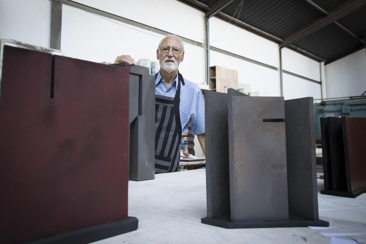 Enric Mestre en su estudio de Alboraia en 2018.