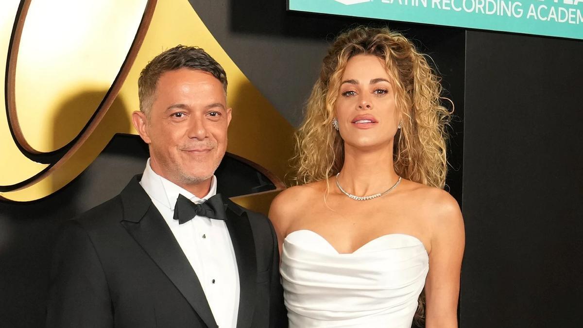 Alejandro Sanz y Candela Márquez confirman su relación.