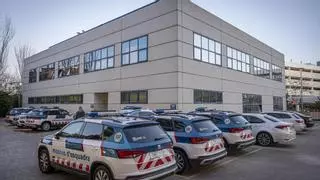 Interior colocará placas fotovoltaicas y puntos de recarga de coches eléctricos en comisarías de mossos