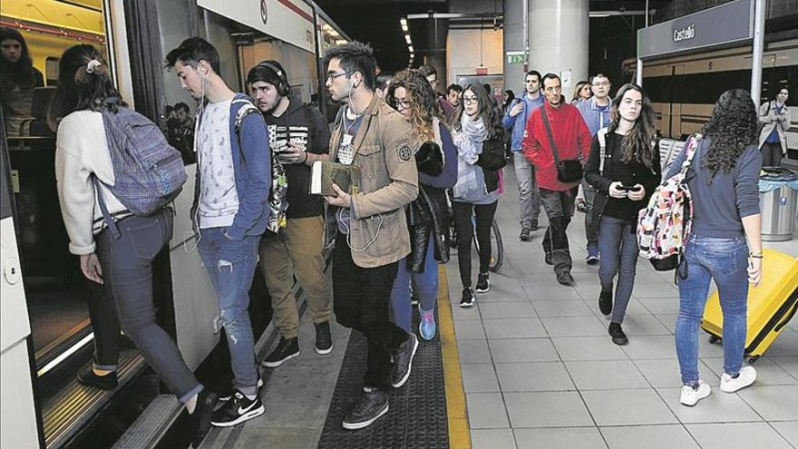 Más de 20 plataformas salen a la calle para exigir trenes de calidad