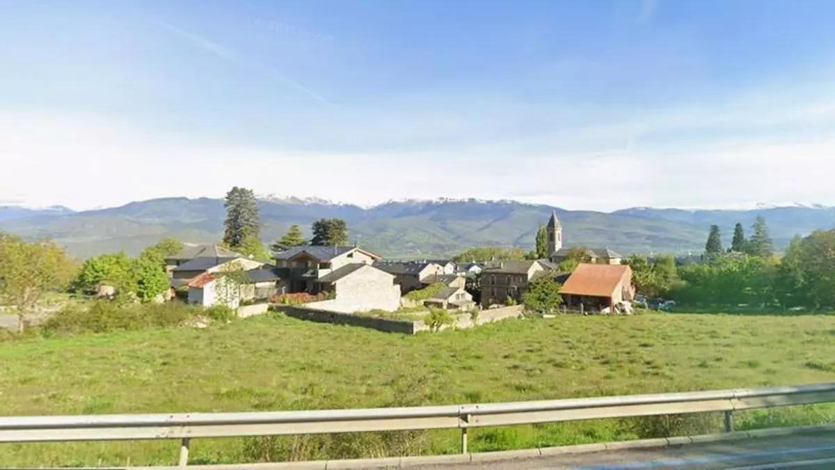 Piden tres años de prisión por encargar unas obras en unas casas en Das y crear un entramado para no pagarlas