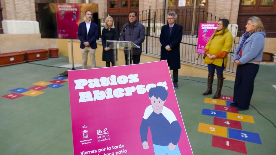 Estos 16 colegios de Murcia abrirán sus patios los viernes por la tarde
