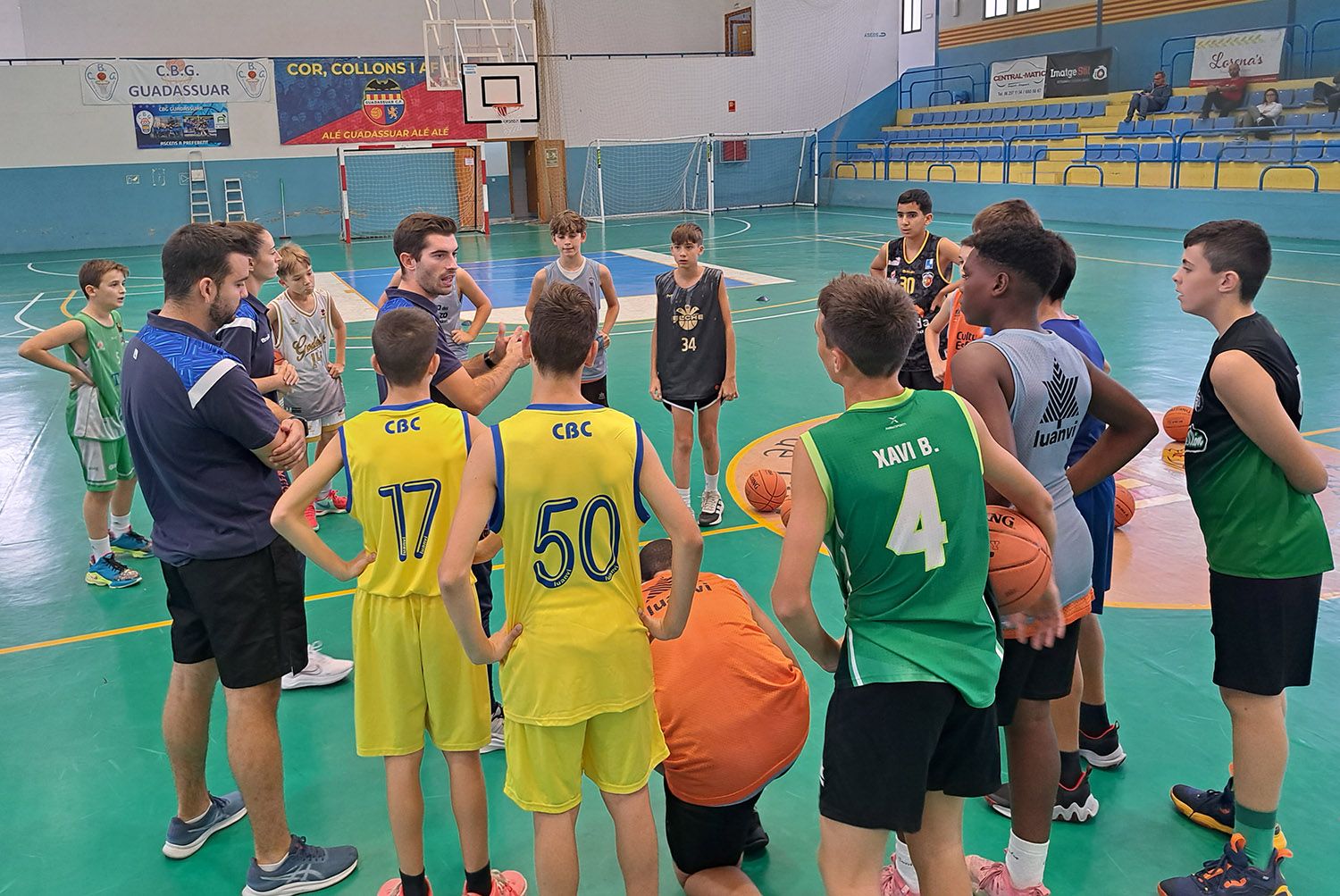 Nueva toma de contacto de la Preselección Alevín antes de que se celebren las Jornadas de Detección. Guadassuar albergó este domingo la sesión de entrenamiento tanto en masculino como en femenino.