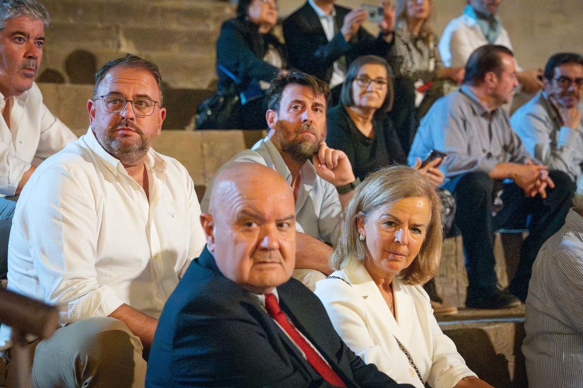 Exposición artística en el Teatro Romano, ayer por la noche.