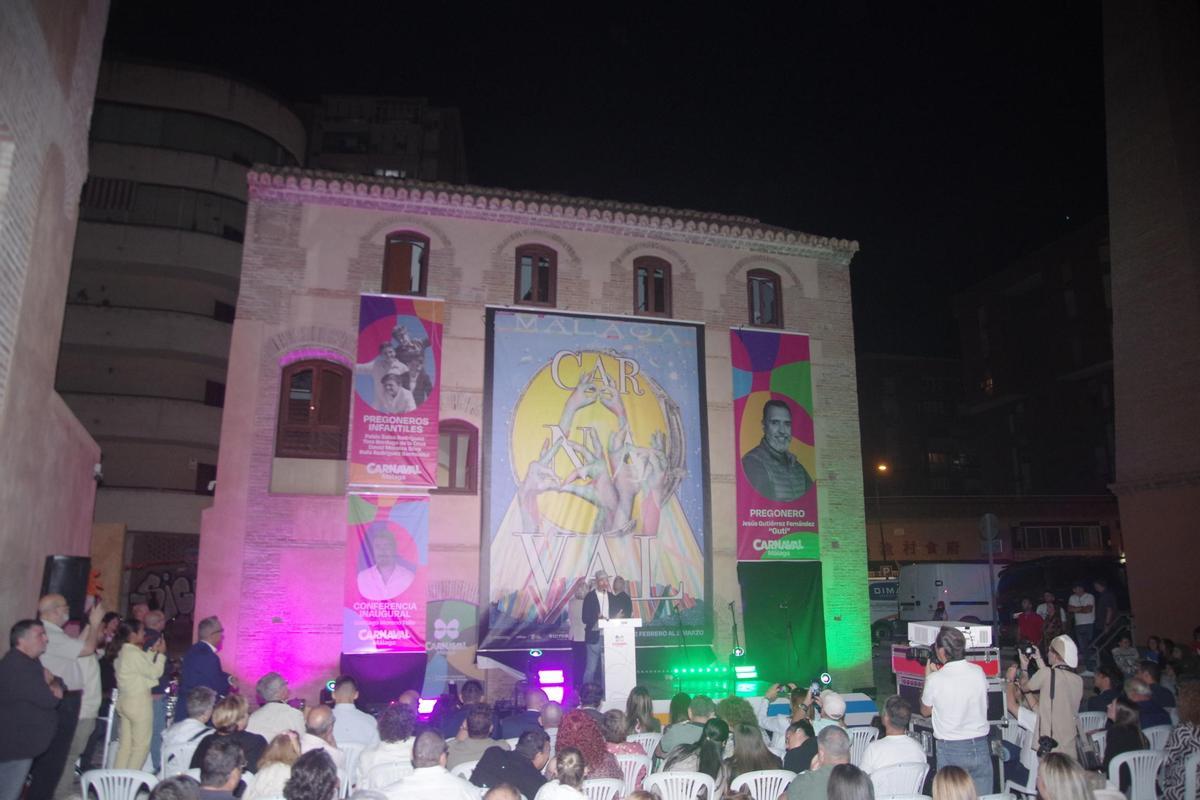 José Luis Puche presenta su obra que será el cartel anunciador del Carnaval de Málaga 2025