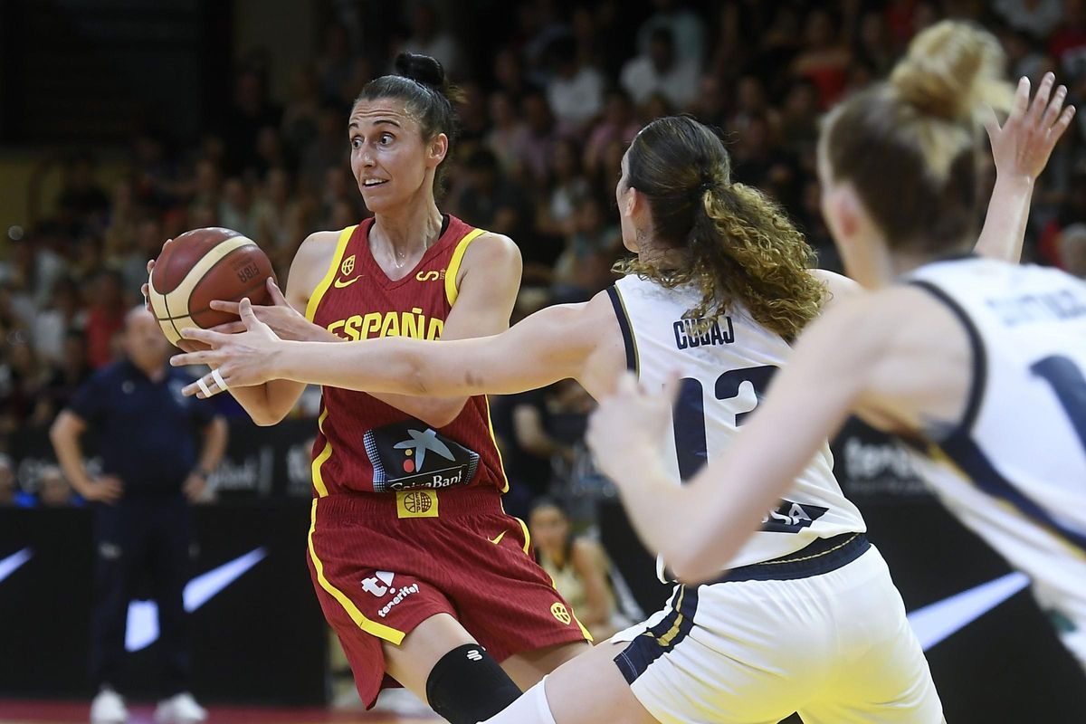 Alba Torrens, en un emotivo partido ante Italia disputado en su tierra, Mallorca