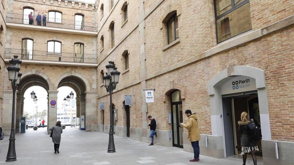 Exterior del Pier 01, en el Palau de Mar de Barcelona.