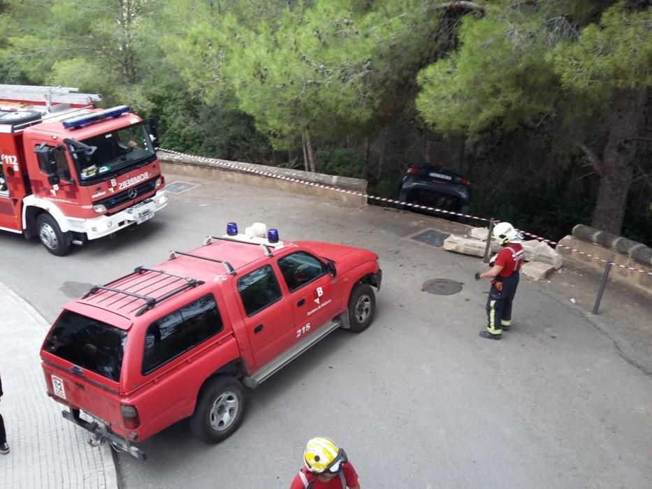 Auto stürzt in Andratx beinahe in eine Schlucht