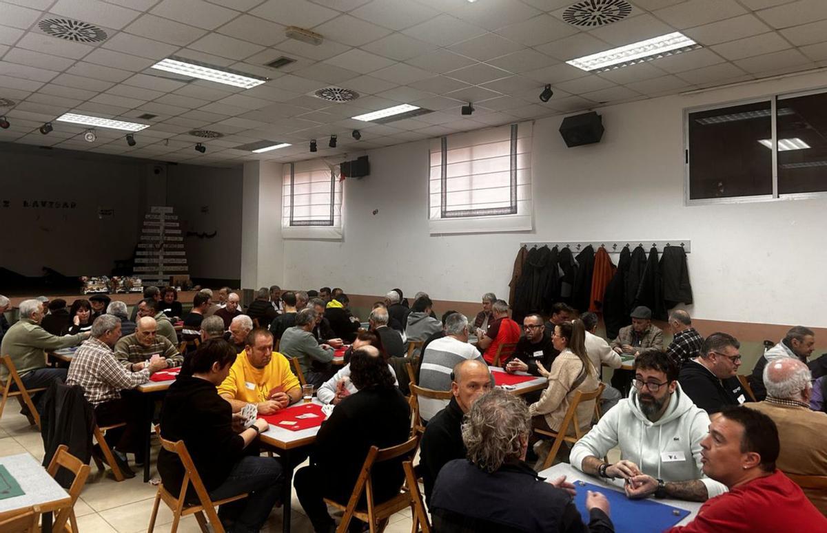 Novillas acogió el Campeonato Comarcal de Guiñote.