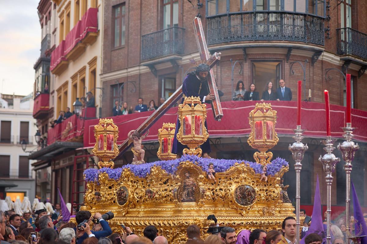 El Nazareno de la O entra en Campana.