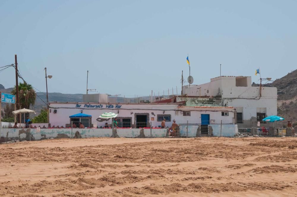 Afectados por la nueva playa de Tauro