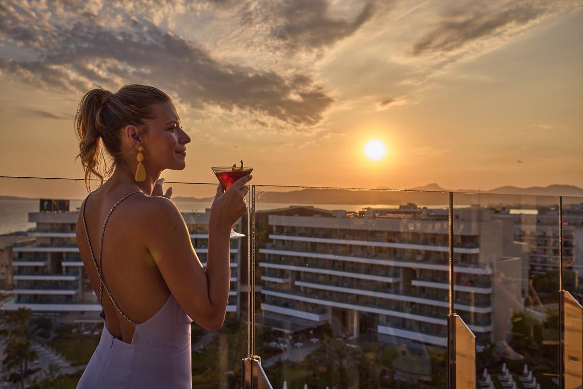 La golden hour se convierte en uno de los grandes atractivos de Heaven Rooftop Bar.