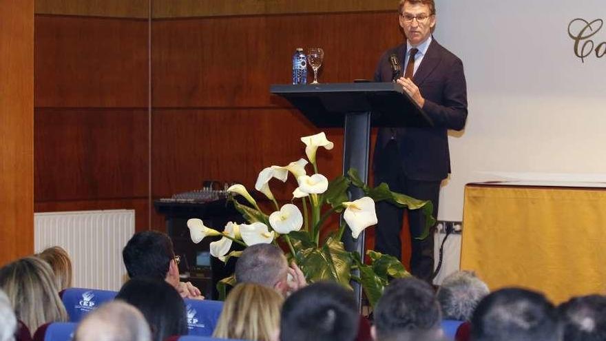 El presidente de la Xunta, durante su conferencia de ayer.