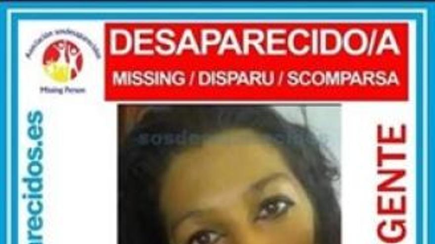 Cartel de búsqueda de la mujer desaparecida en Baza.